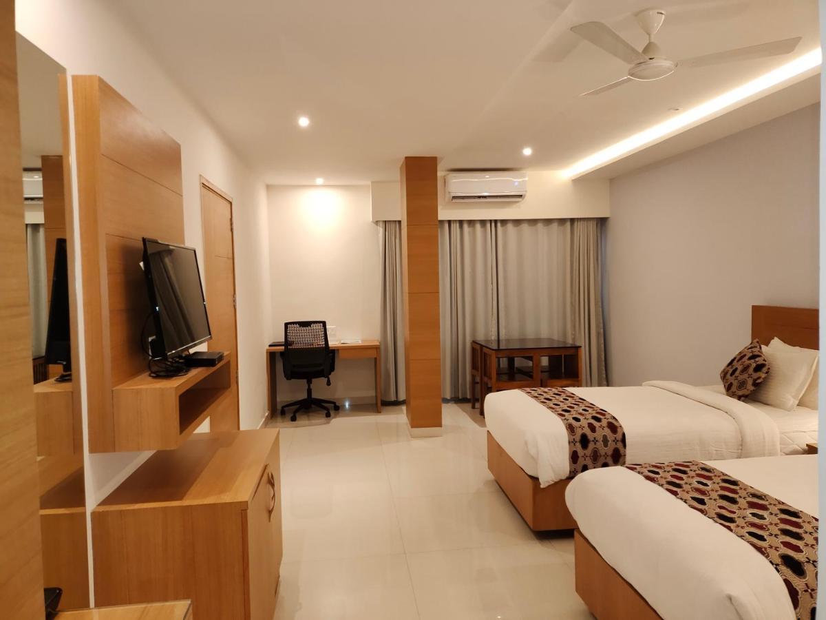 Hotel Indriya Wayanad Kalpetta Esterno foto
