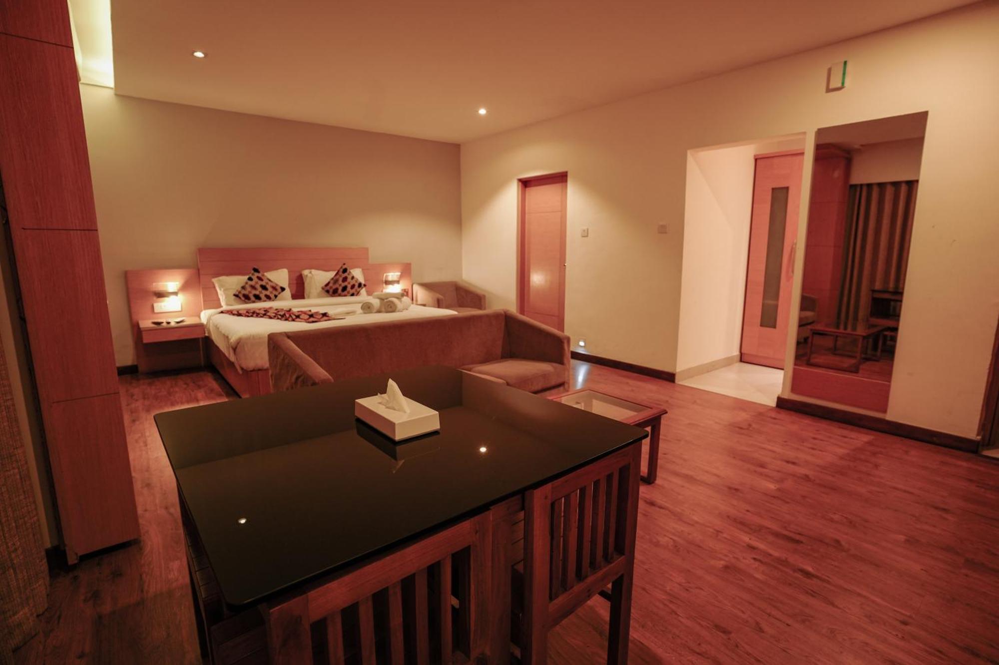 Hotel Indriya Wayanad Kalpetta Esterno foto