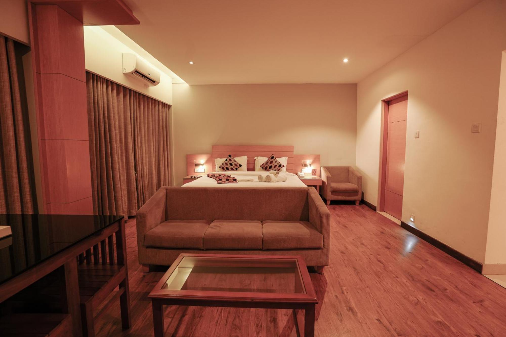 Hotel Indriya Wayanad Kalpetta Esterno foto